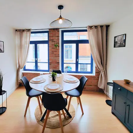 Apartmán Loft In Old With Lovely Terrace
