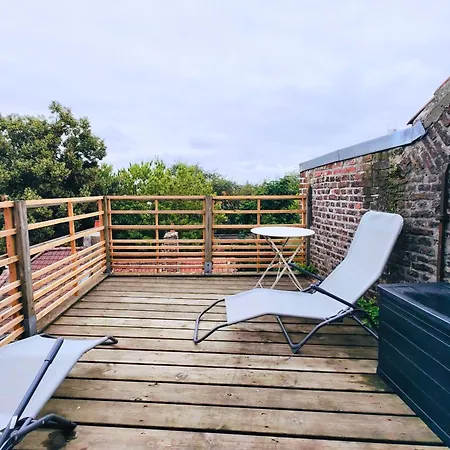 Appartamento Loft In Old With Lovely Terrace
