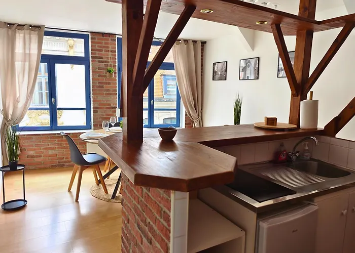 Appartamento Loft In Old With Lovely Terrace Lilla