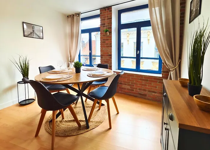 Loft In Old With Lovely Terrace